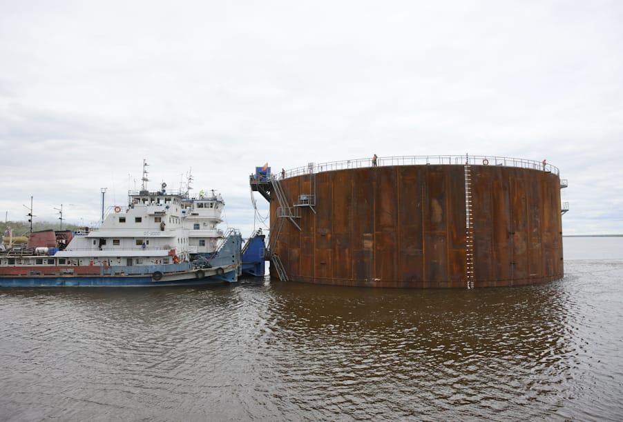 В Республике Саха (Якутия) проведена операция по выводу второго коффердама Ленского моста